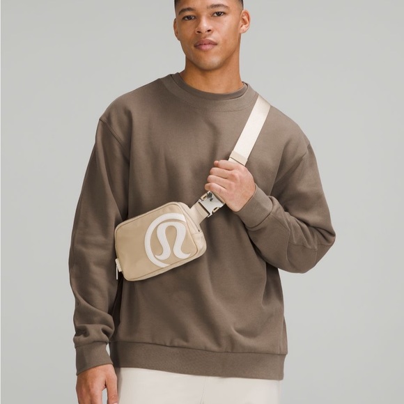 *LAST ONE*    LULULEMON  1 LITER TRENCH & WHITE LOGO BELT BAG W/ METAL BUCKLE - Picture 6 of 16